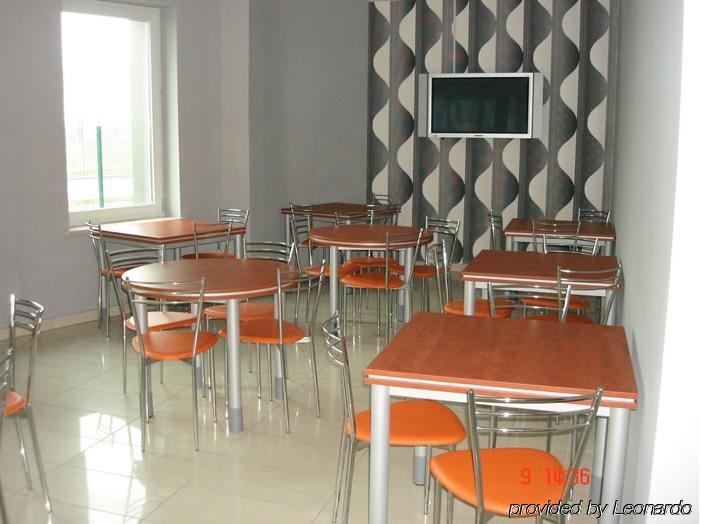 Hotel I Restauracja W Luboniu Restaurant photo